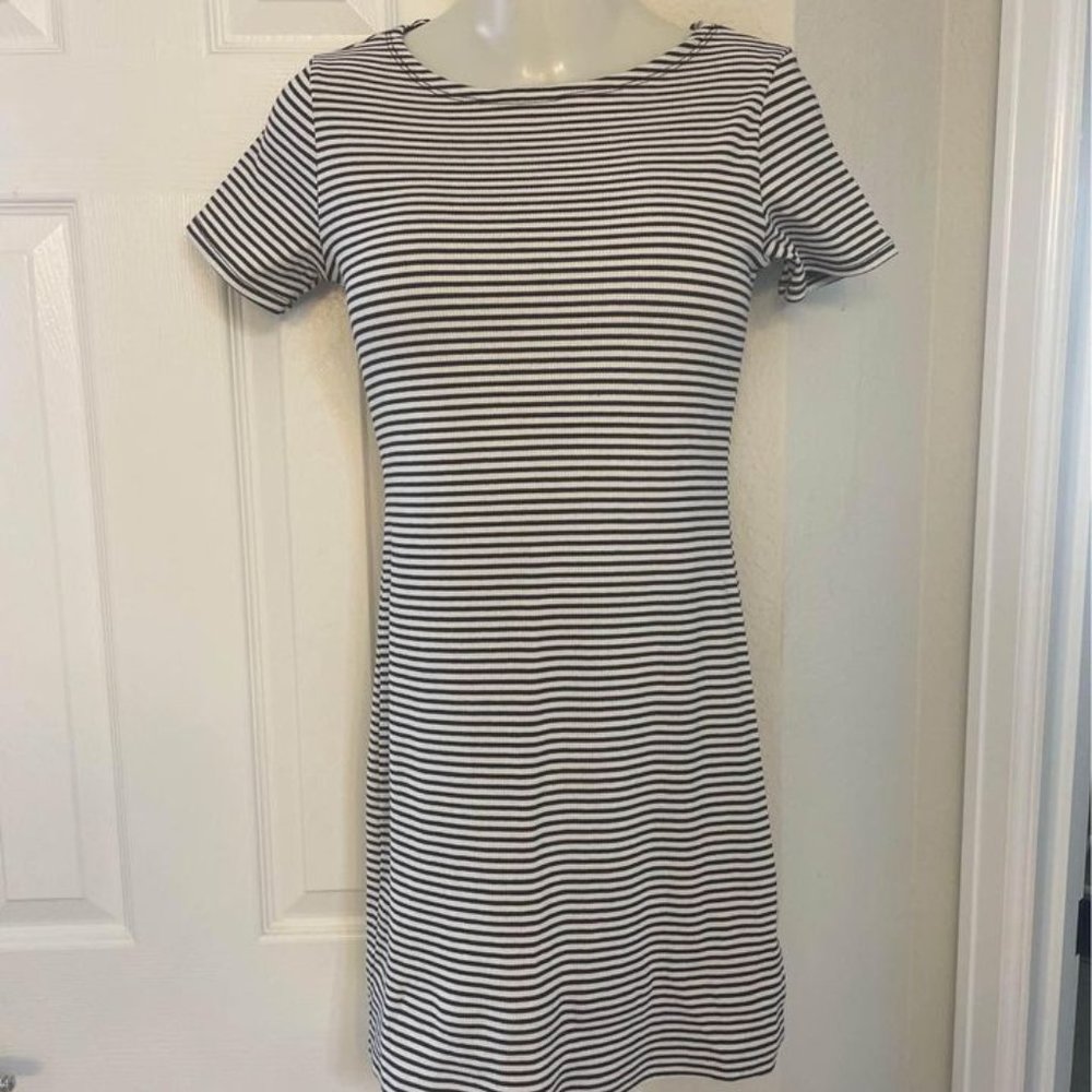 Black and White Body-con Dress